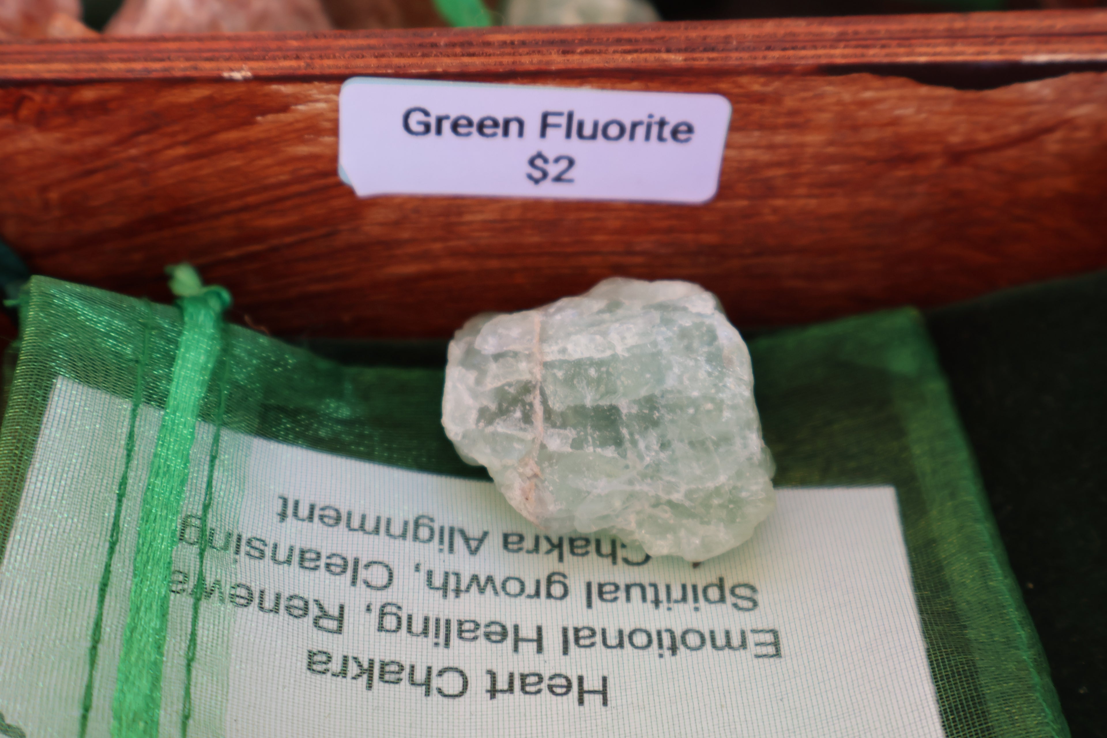 Green flourite